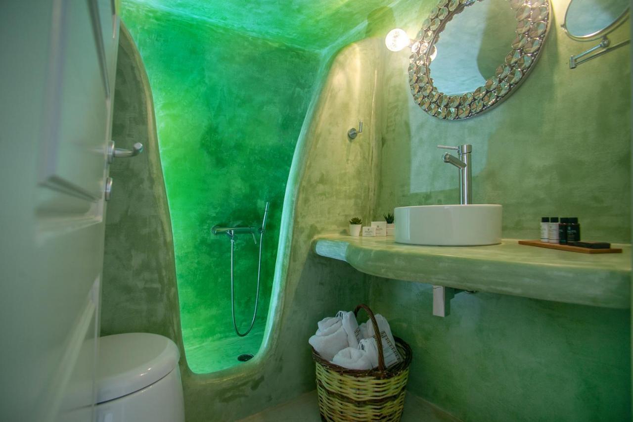 Radiant Santorini Aparthotel 3*